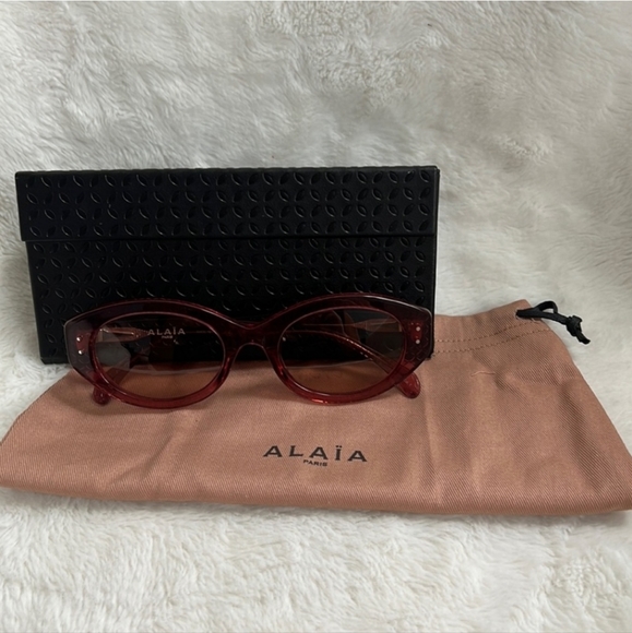 NWOT Alaïa Round Cat Eye Sunglasses - Picture 2 of 7